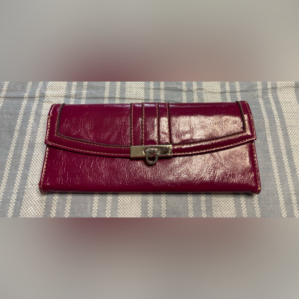 💛TODAY***$12***Vintage Target fuchsia wallet.